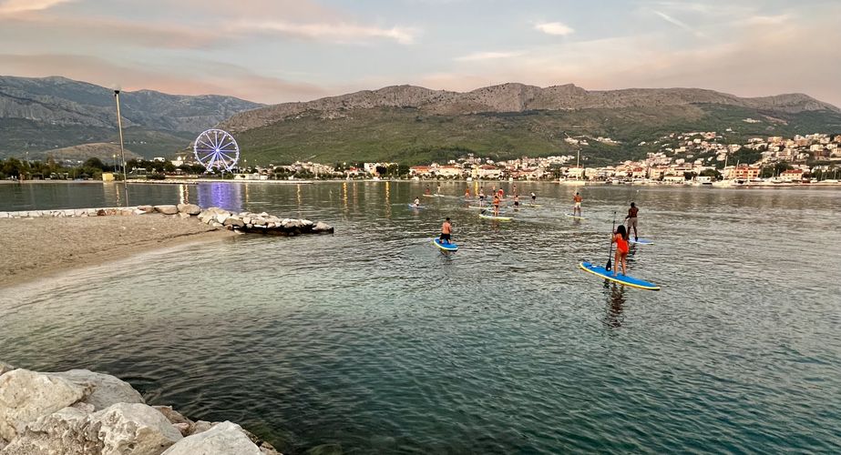 Glow in the Dark Kroatië Actief Hostel 7 Glow in the Dark Kroatië Actief Hostel 7